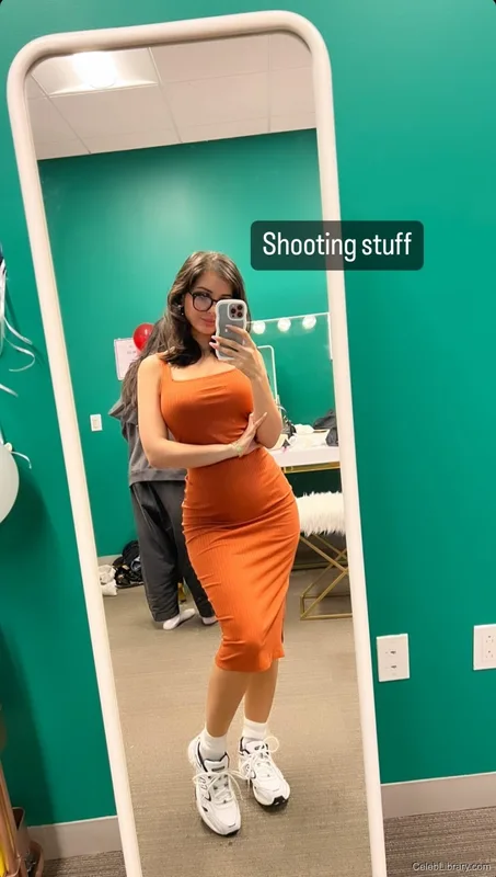 Sssniperwolf photo 3 of 1674