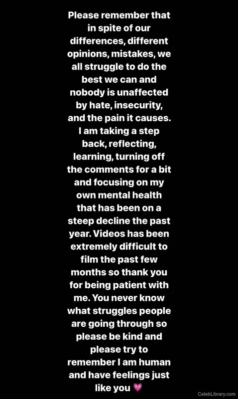 Sssniperwolf photo 4 of 1674