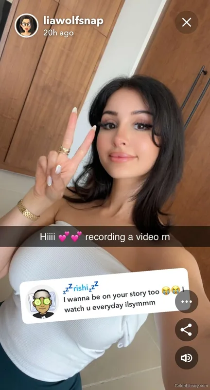 Sssniperwolf photo 6 of 1674