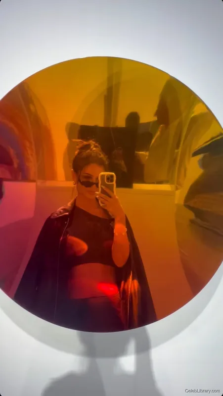 Sssniperwolf photo 10 of 1674