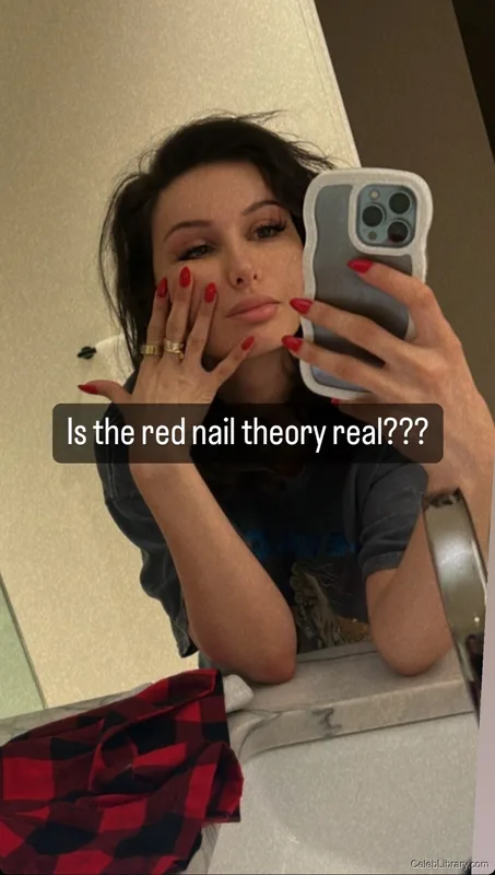 Sssniperwolf photo 13 of 1674