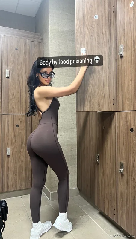 Sssniperwolf photo 18 of 1674