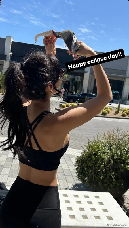 Sssniperwolf photo 1 of 1674
