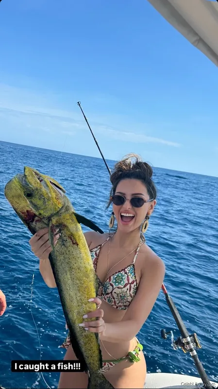 Sssniperwolf photo 4 of 1674