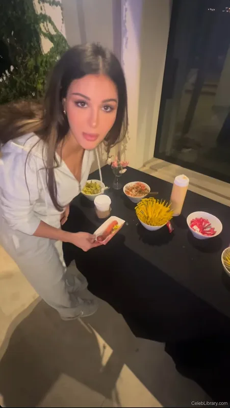Sssniperwolf photo 11 of 1674