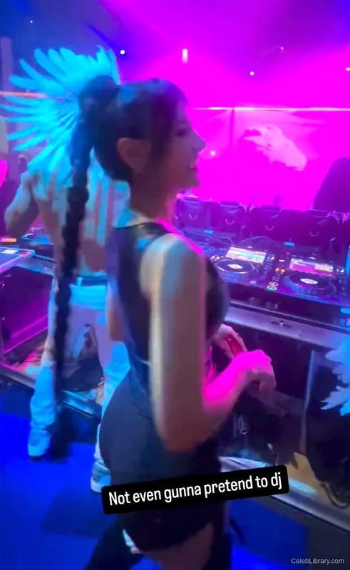 Sssniperwolf photo 23 of 1674