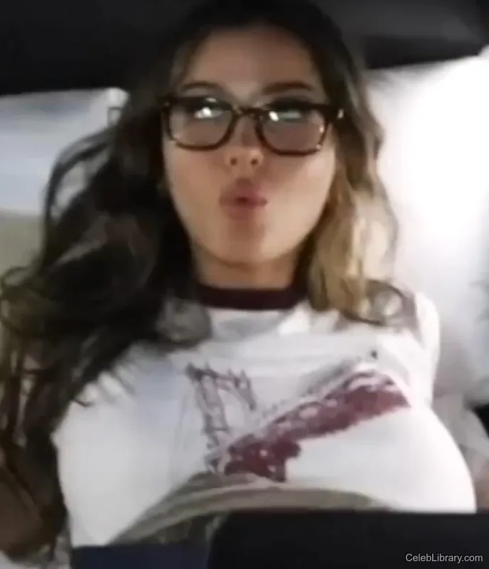 Sssniperwolf photo 18 of 1674