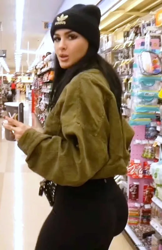 Sssniperwolf photo 20 of 1674