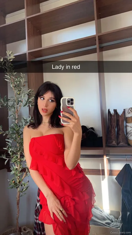 Sssniperwolf photo 3 of 1674