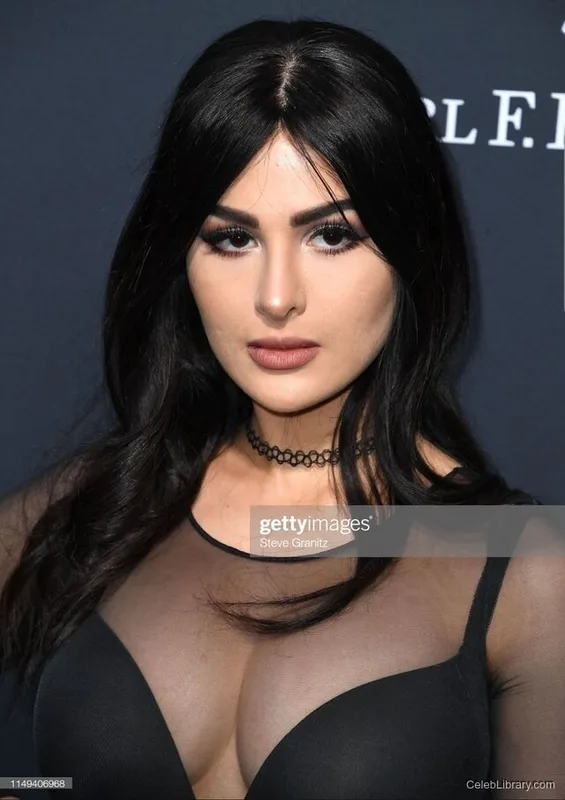 Sssniperwolf photo 12 of 1674