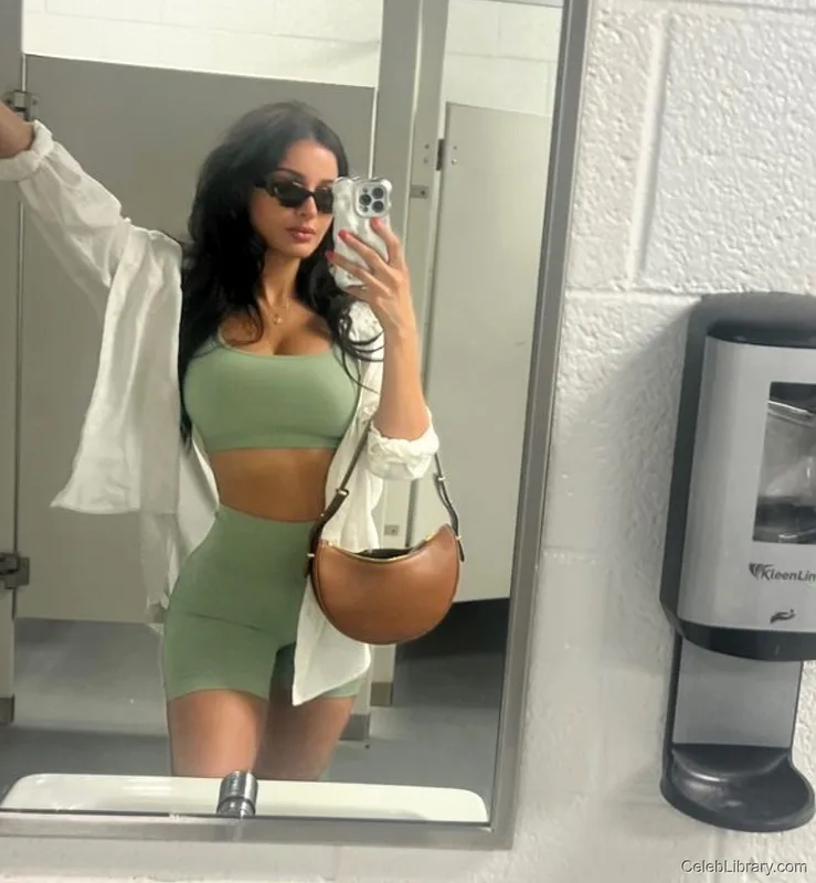 Sssniperwolf photo 21 of 1674