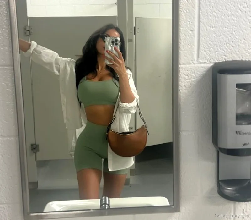 Sssniperwolf photo 22 of 1674