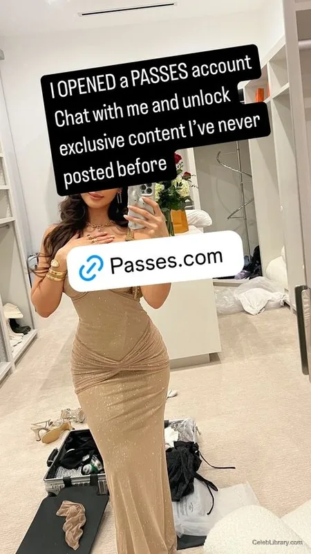 Sssniperwolf photo 8 of 1674