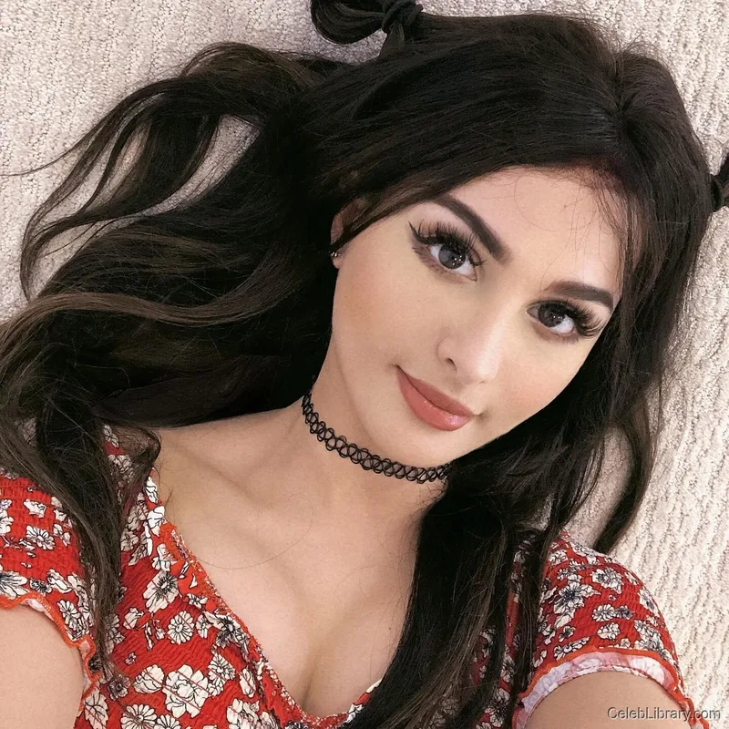 Sssniperwolf photo 5 of 1674