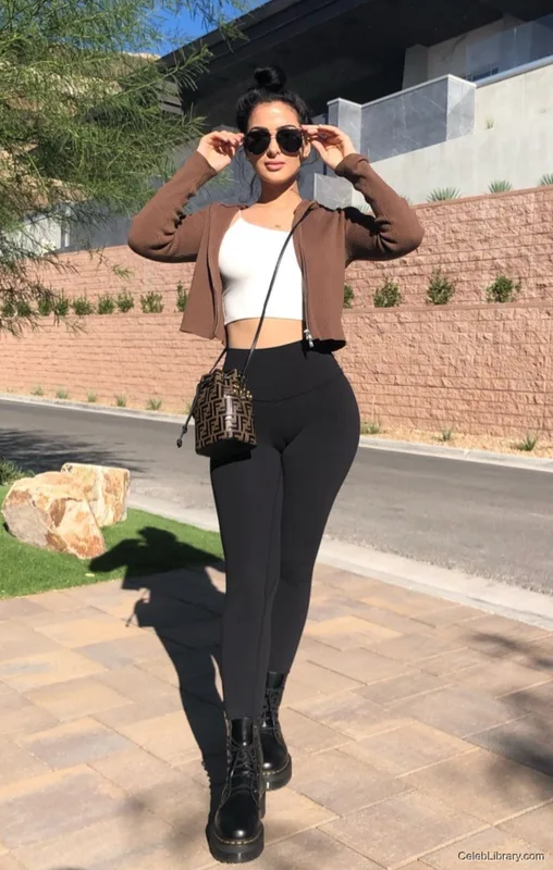 Sssniperwolf photo 11 of 1674