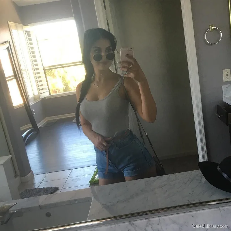 Sssniperwolf photo 18 of 1674