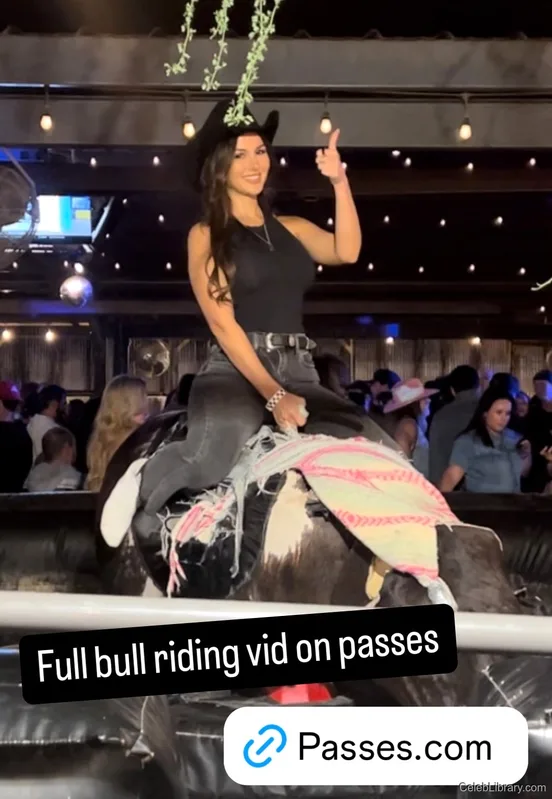 Sssniperwolf photo 2 of 1674