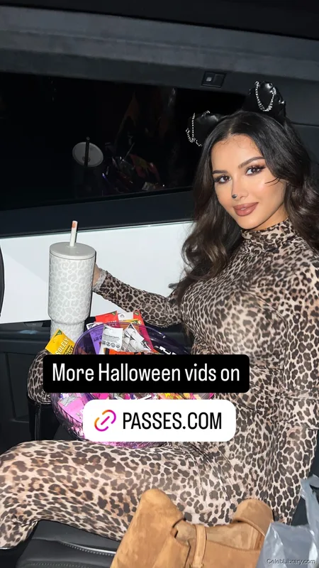 Sssniperwolf photo 4 of 1674