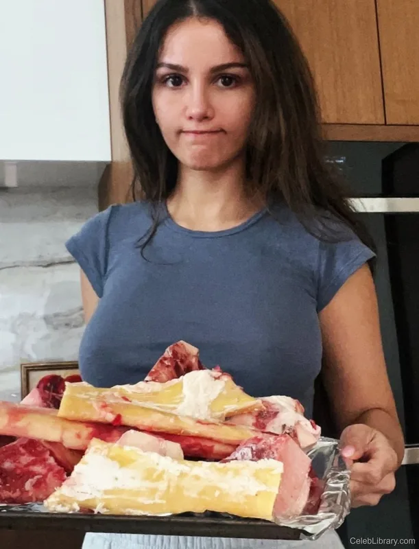 Sssniperwolf photo 8 of 1674