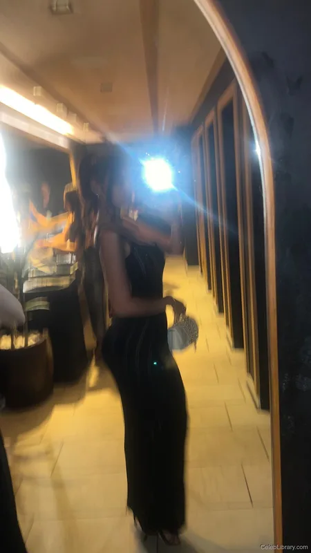 Sssniperwolf photo 6 of 1674