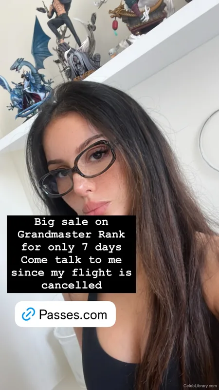 Sssniperwolf photo 7 of 1674
