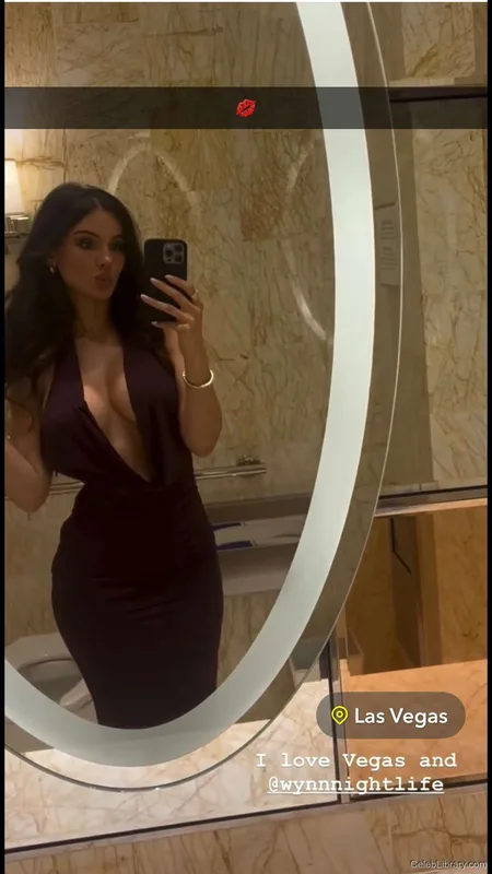 Sssniperwolf photo 20 of 1674