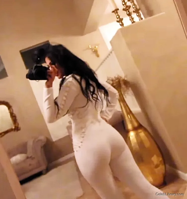 Sssniperwolf photo 11 of 1674