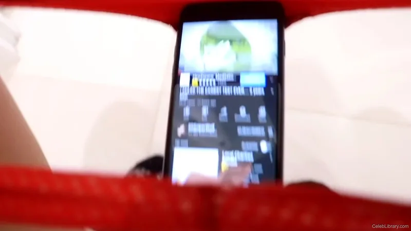 Sssniperwolf photo 7 of 1674
