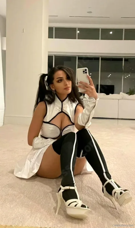Sssniperwolf photo 15 of 1674