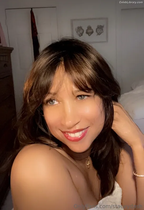 Stacey Dash photo 3 of 86