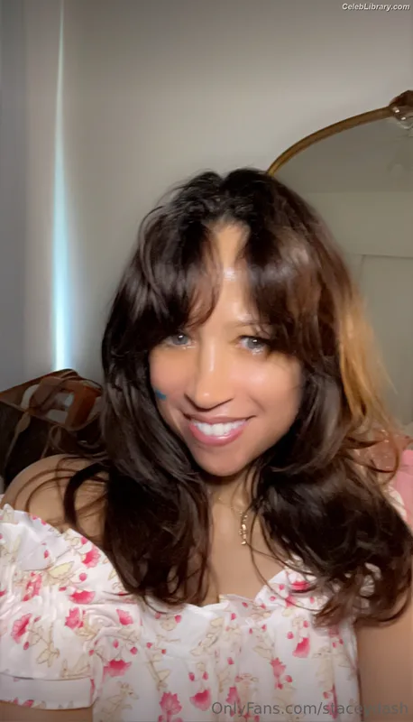 Stacey Dash photo 9 of 86