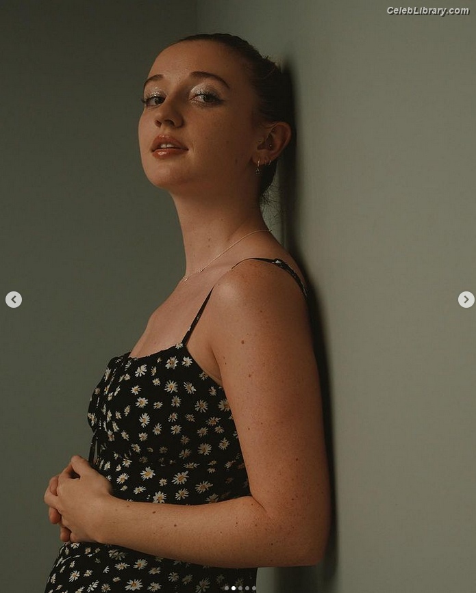 Stacey Ryan photo 3 of 84