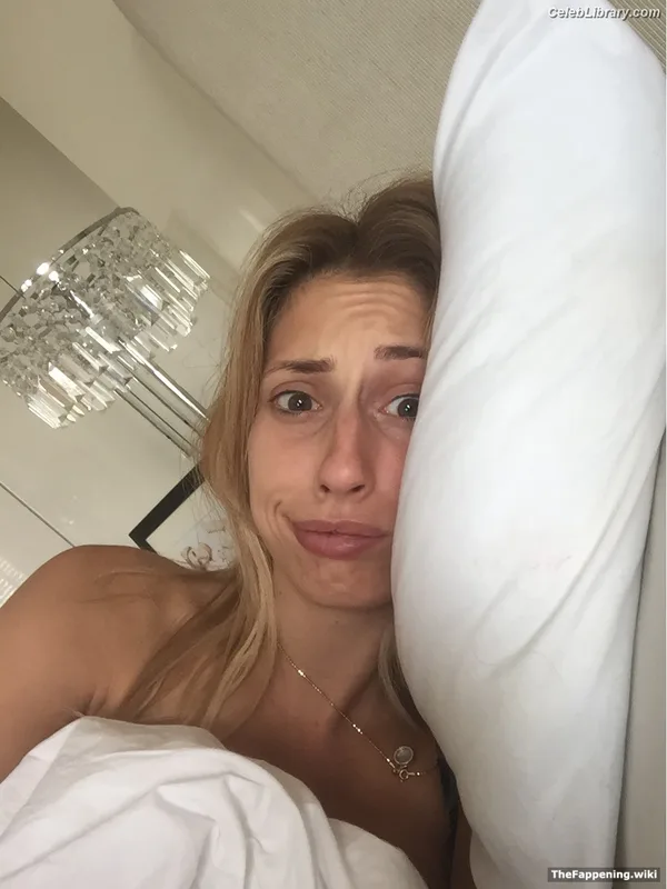 Stacey Solomon photo 8 of 28