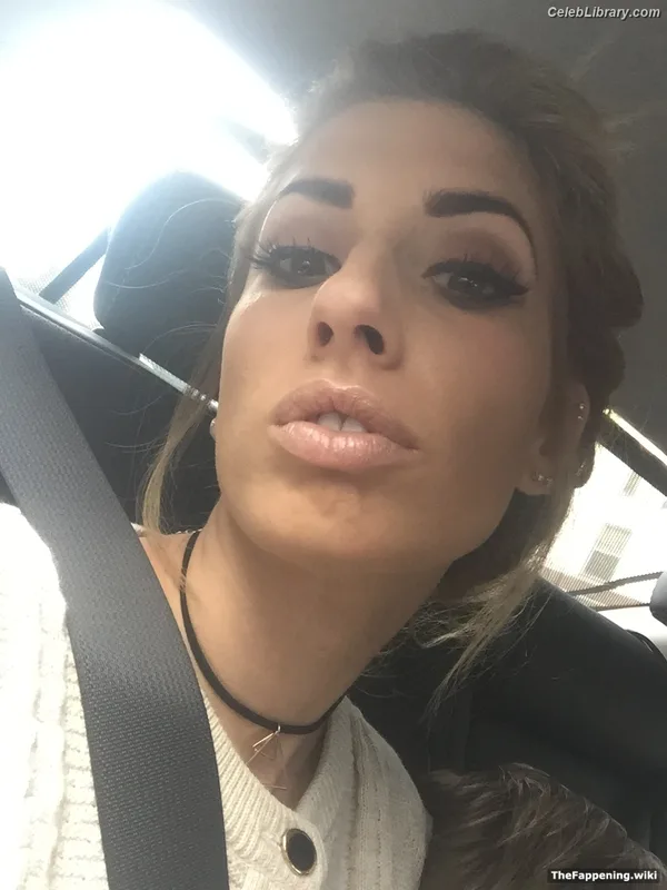 Stacey Solomon photo 16 of 28