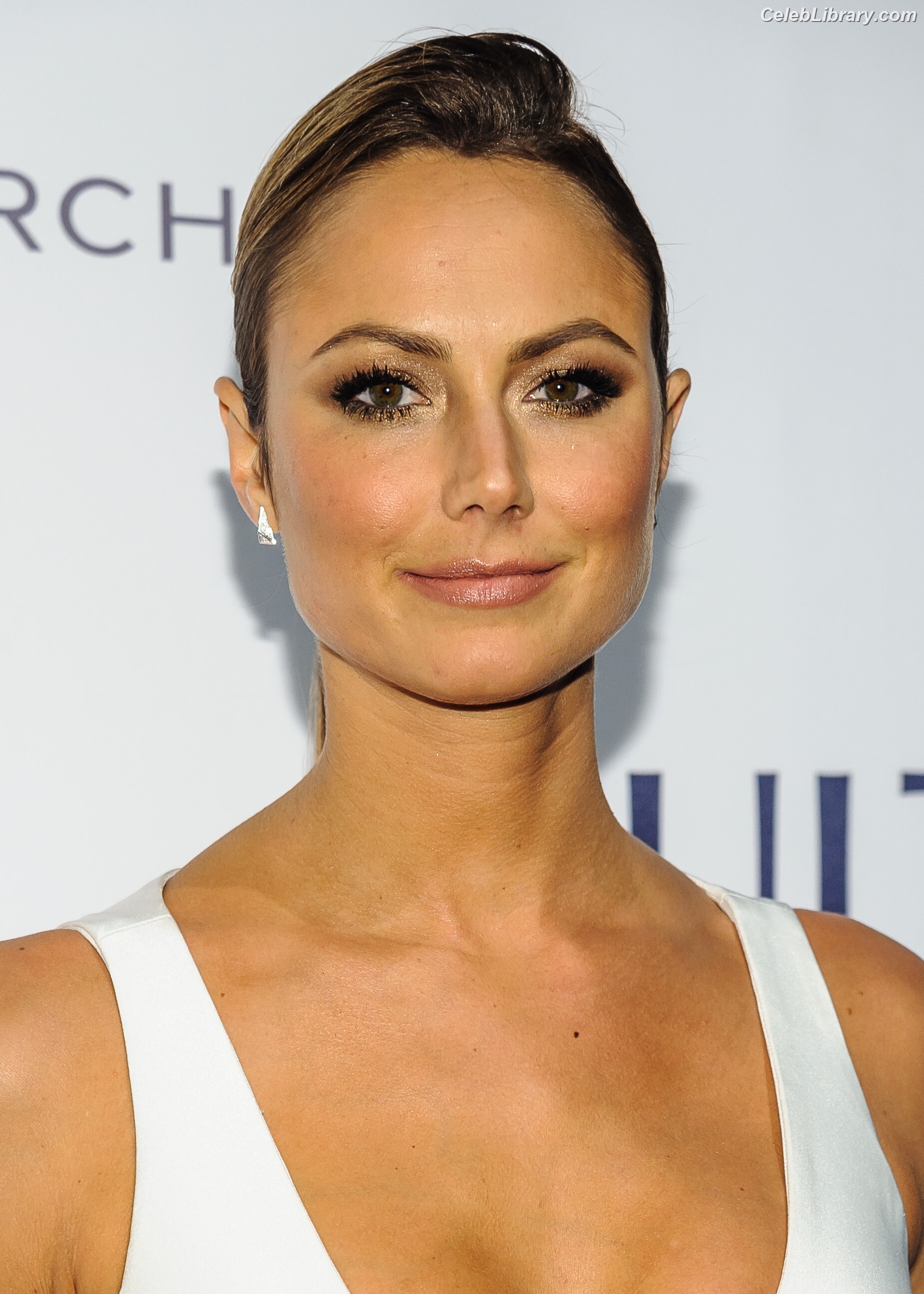 Stacy Keibler photo 2 of 786