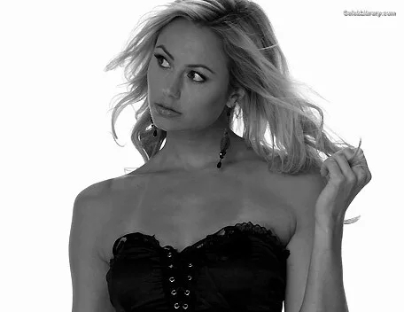 Stacy Keibler photo 2 of 786