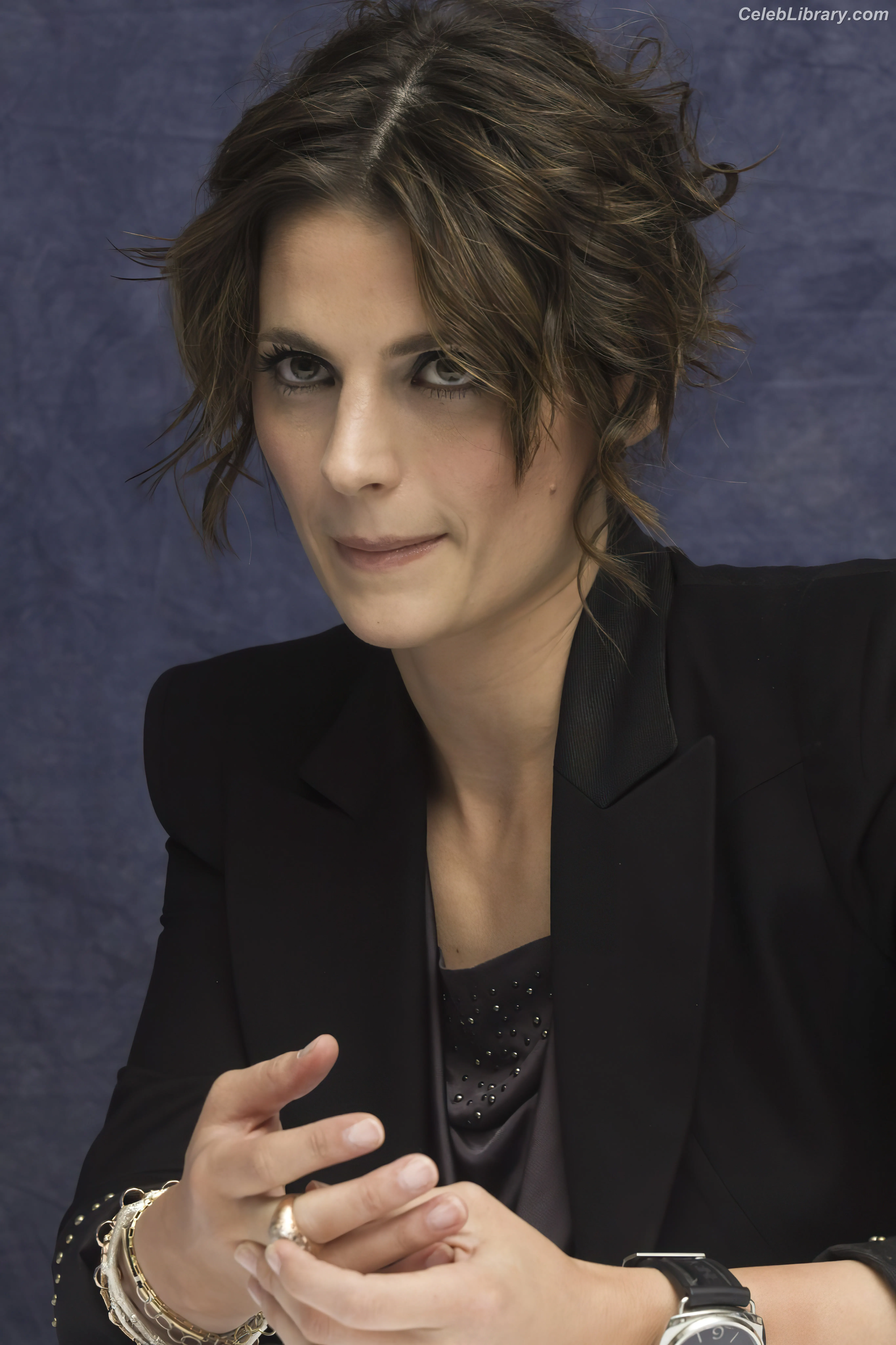 Stana Katic photo 24 of 106