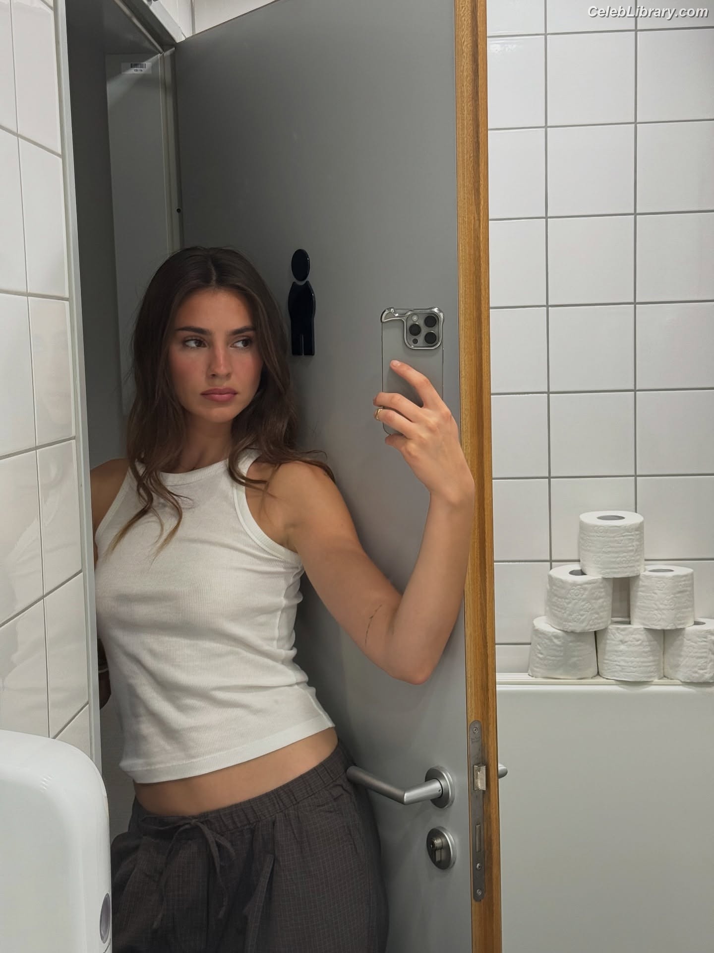 Stefanie Giesinger photo 20 of 289
