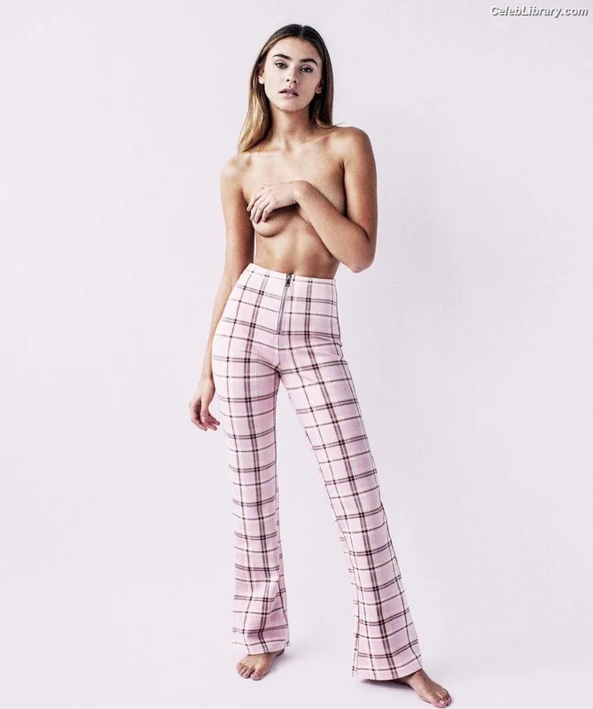Stefanie Giesinger photo 1 of 289