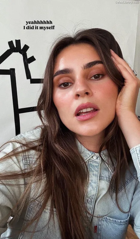 Stefanie Giesinger photo 19 of 289
