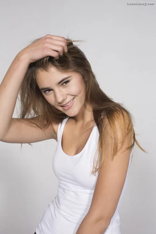 Stefanie Giesinger photo 19 of 289