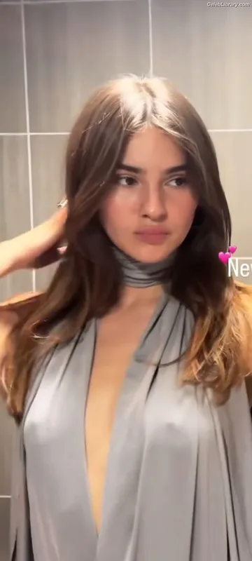 Stefanie Giesinger photo 5 of 289