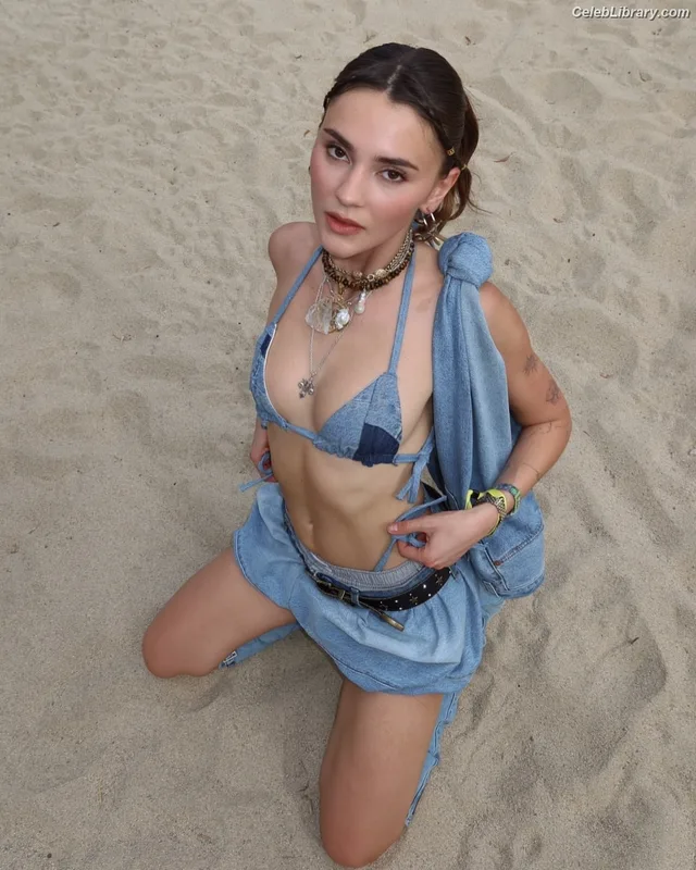 Stefanie Giesinger photo 22 of 289