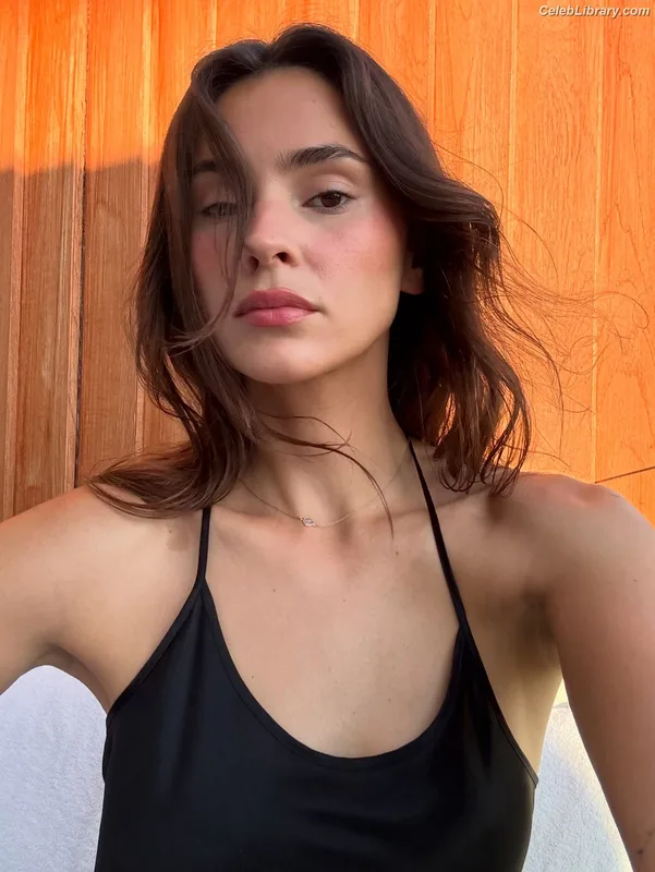 Stefanie Giesinger photo 23 of 289
