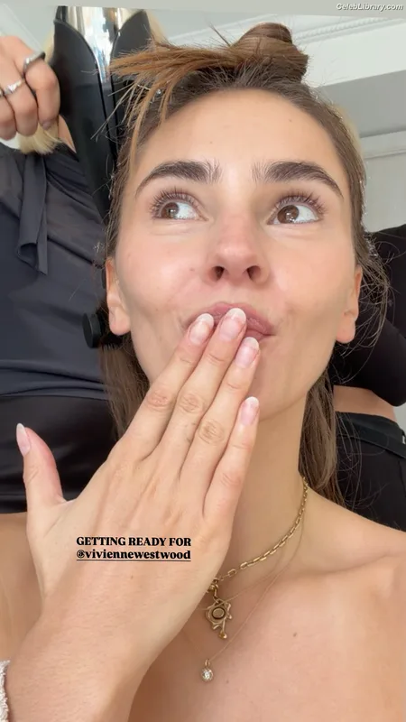 Stefanie Giesinger photo 23 of 289