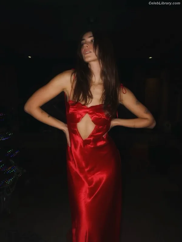 Stefanie Giesinger photo 8 of 289