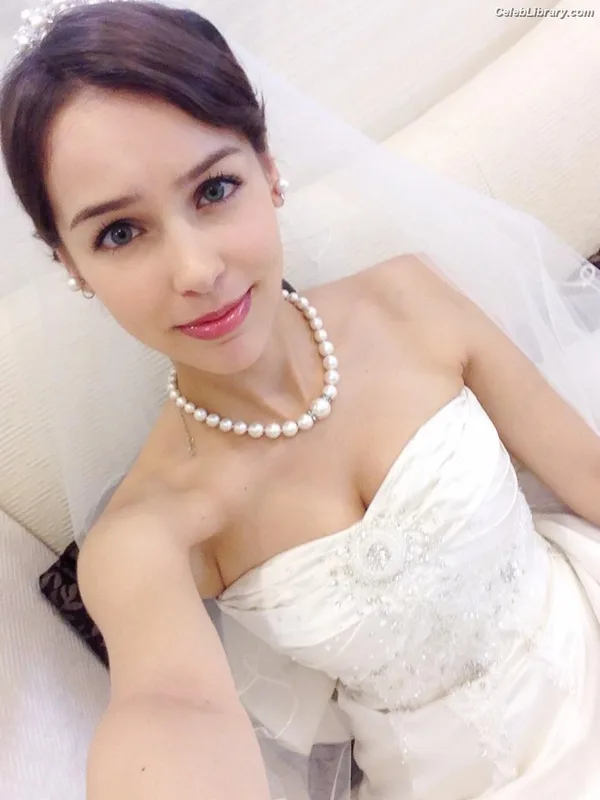 Stefanie Joosten photo 16 of 192