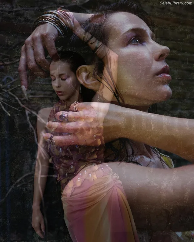 Stefanie Joosten photo 18 of 192