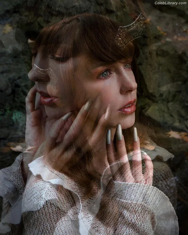 Stefanie Joosten photo 20 of 192