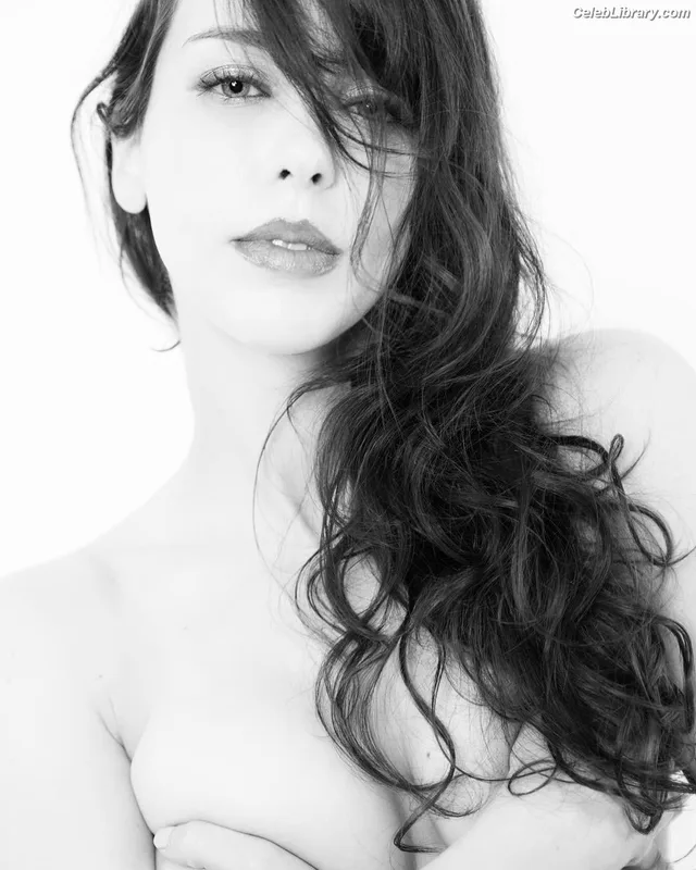 Stefanie Joosten photo 20 of 192